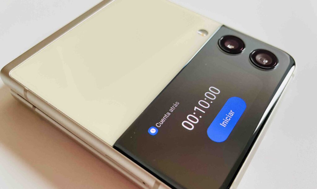 samsung flip