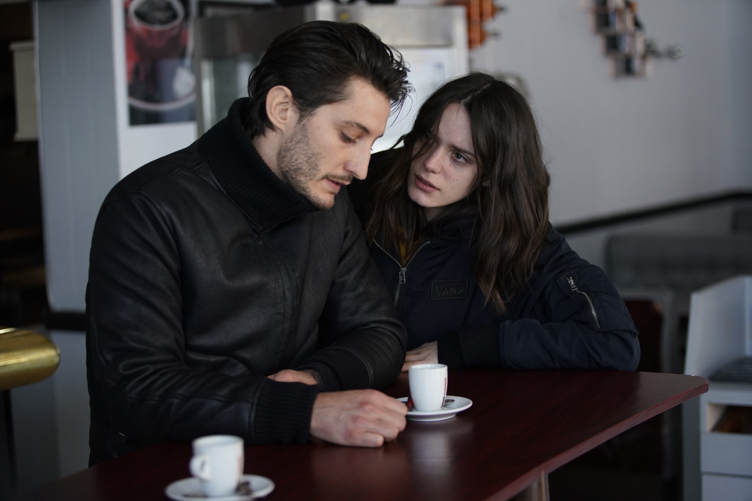 Жена против. Фильм amants Франция 2020. Фильм lovers 2020. Возлюбленные фильм 2015. Фильм Венеция 2020.