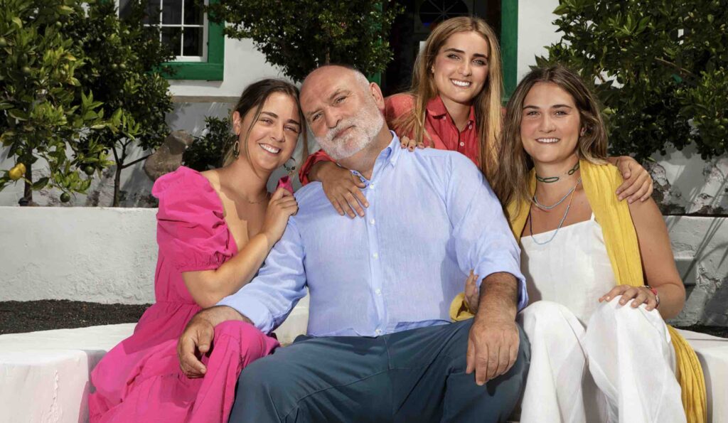 JOSÉ ANDRÉS Y FAMILIA EN ESPAÑA